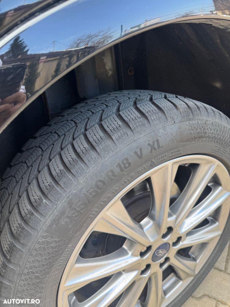 Ford Kuga 2.0 TDCi 4x4 Aut. Vignale - 9