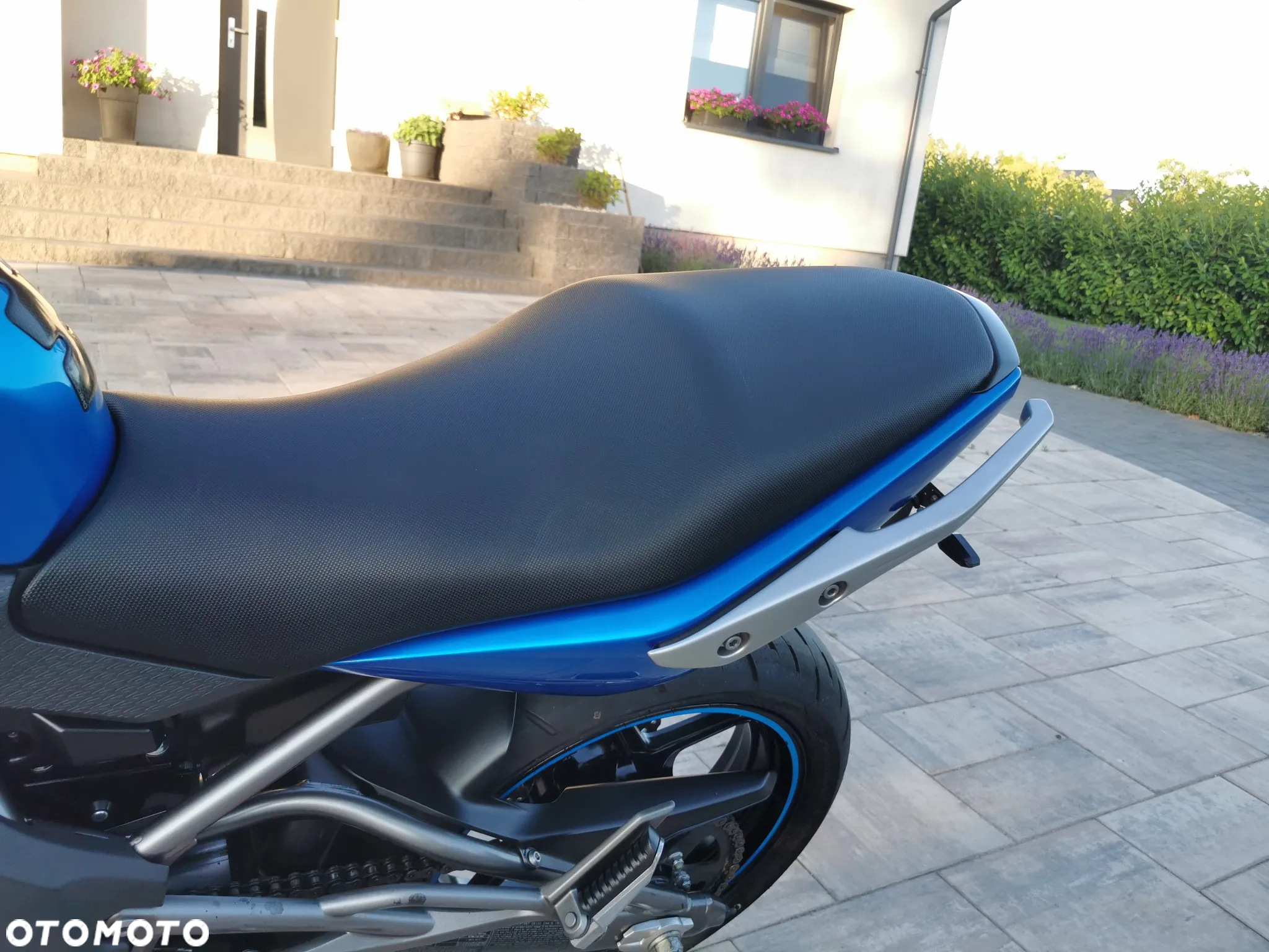 Kawasaki ER - 11