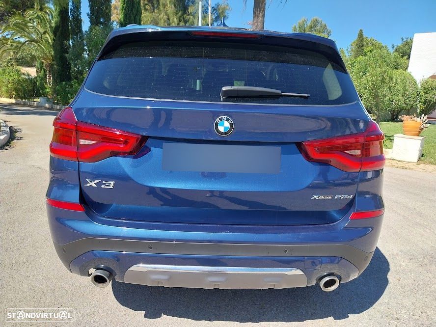 BMW X3 20 d xDrive Line Luxury - 4