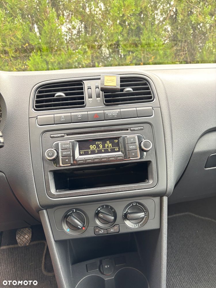 Volkswagen Polo - 12