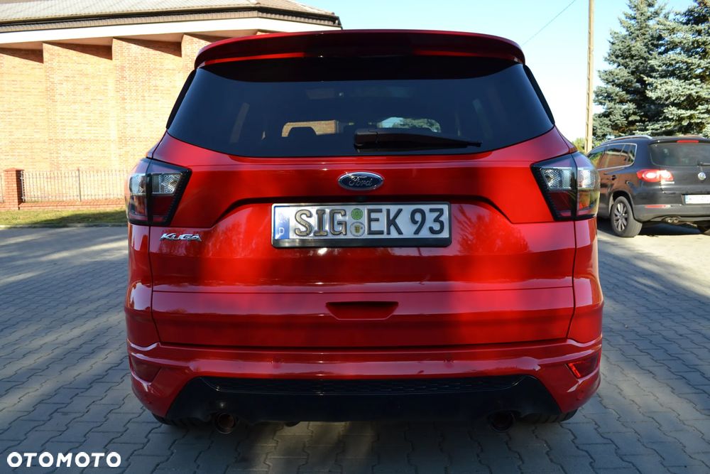 Ford Kuga 1.5 EcoBoost 2x4 ST-Line - 9