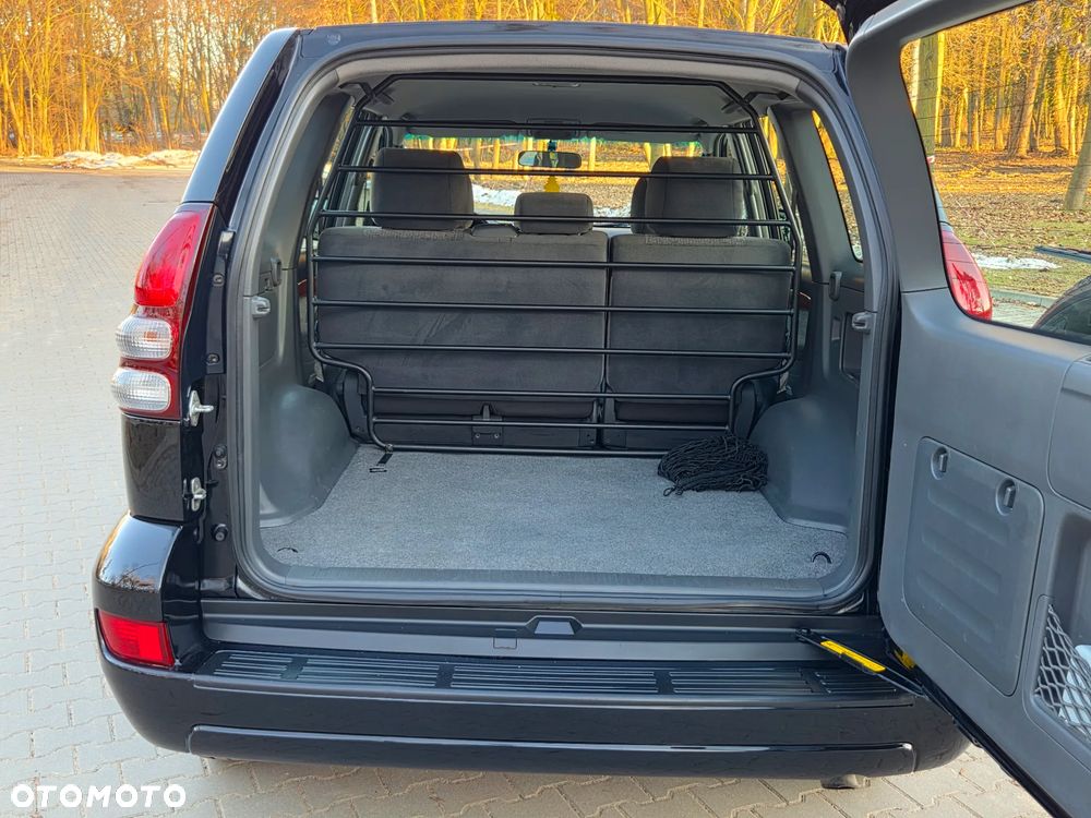 Toyota Land Cruiser - 10