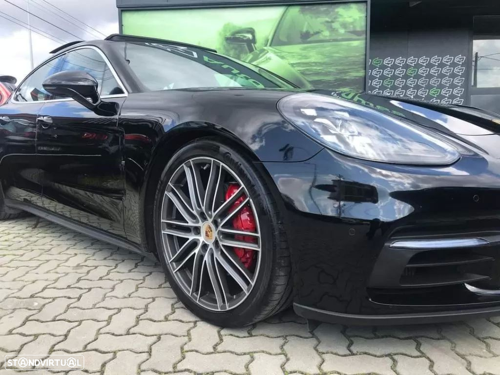 Porsche Panamera 4 S - 13