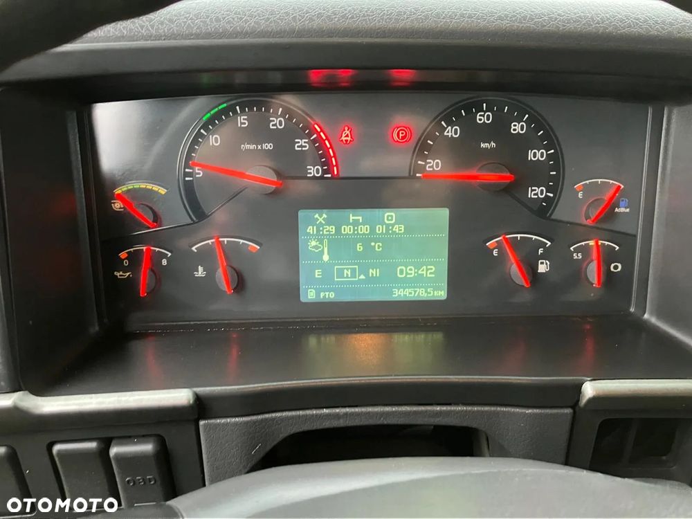 Volvo FMX 410 8x4 KIPPER WYWROTKA - 33