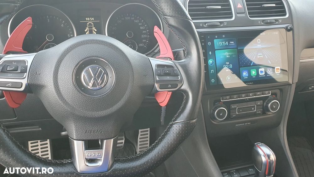 Volkswagen Golf 2.0 DPF GTD DSG - 37