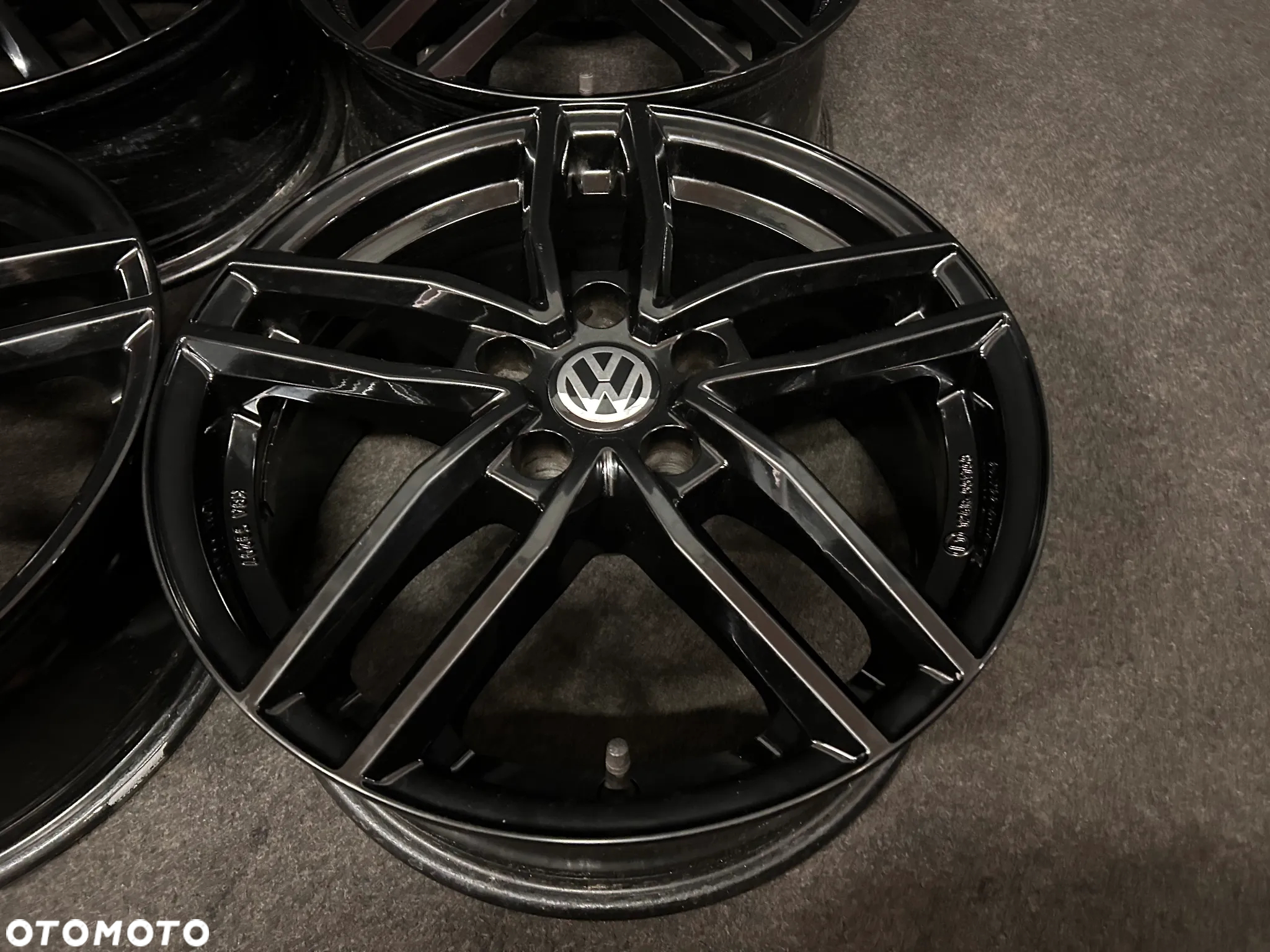 Alufelgi VW Passat B8, B7, Tiguan, Golf 5, 6, 7 17 cali 5x112 4szt. Ładne! - 10