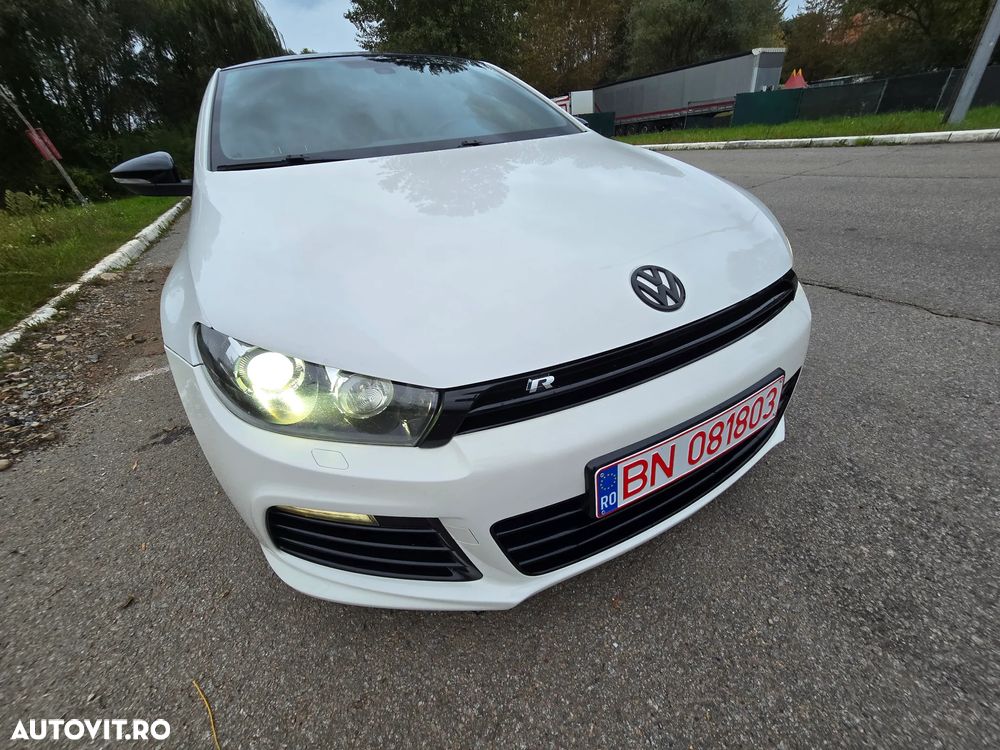 Volkswagen Scirocco R 2.0 TSI DSG - 4