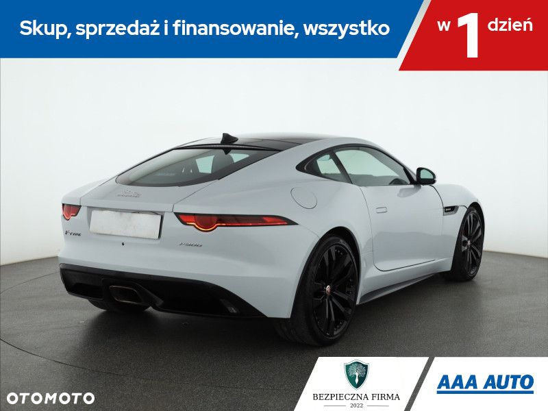 Jaguar F-Type - 6