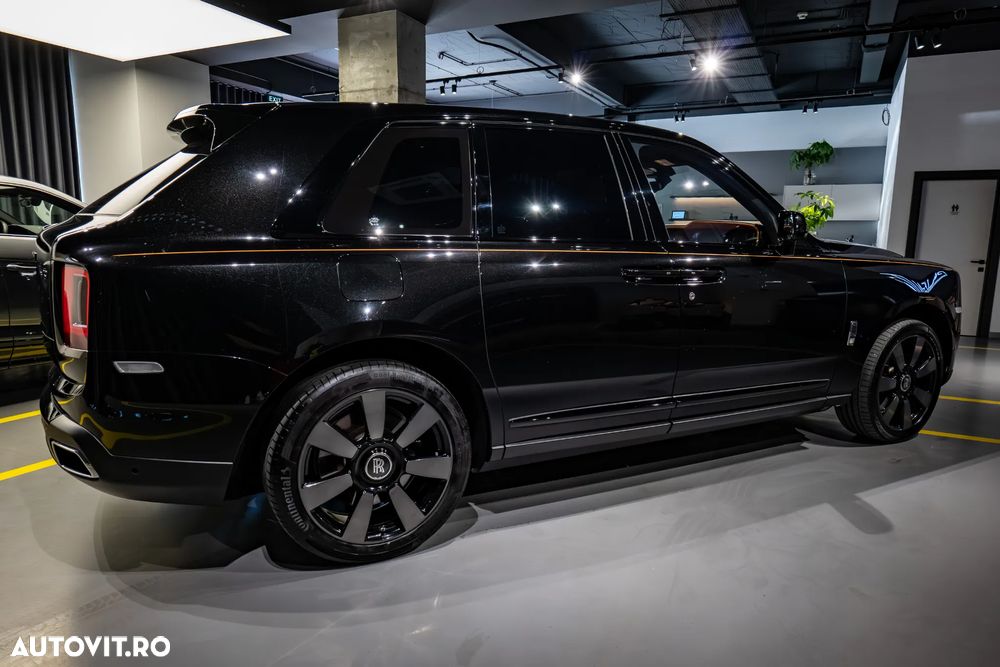 Rolls-Royce Cullinan - 14