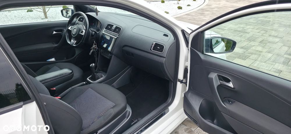 Volkswagen Polo 1.6 TDI DPF Highline - 20