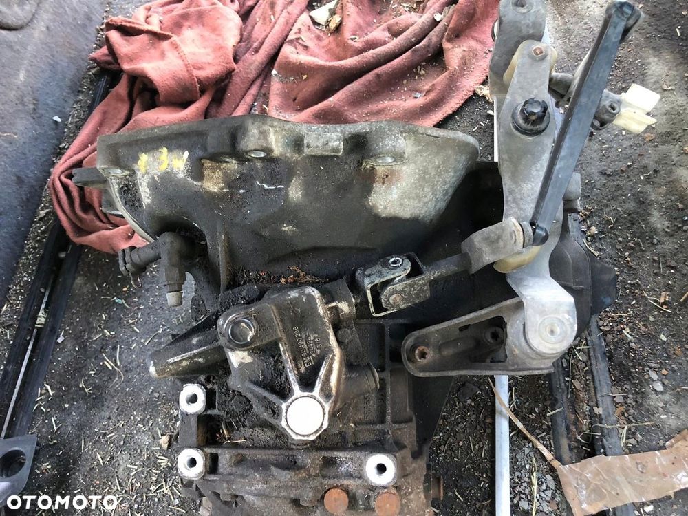 SKRZYNIA BIEGÓW F17 OPEL MERIVA B ASTRA J H  1.8 16V - 1
