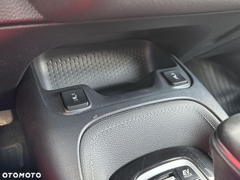 Toyota Corolla 2.0 Hybrid Comfort - 18