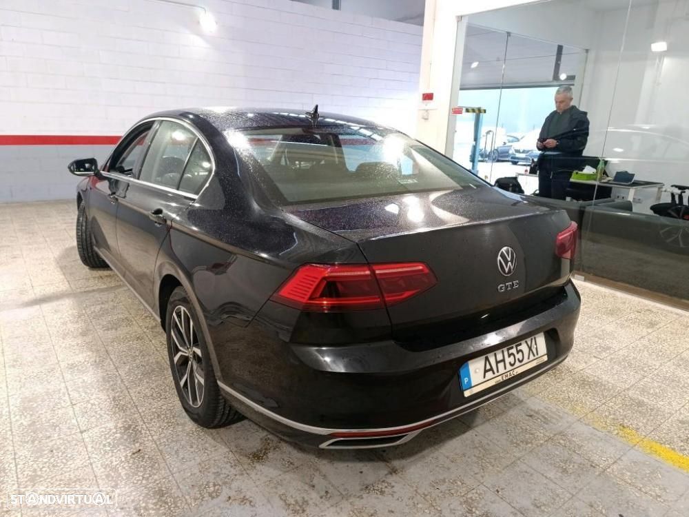 VW Passat - 3