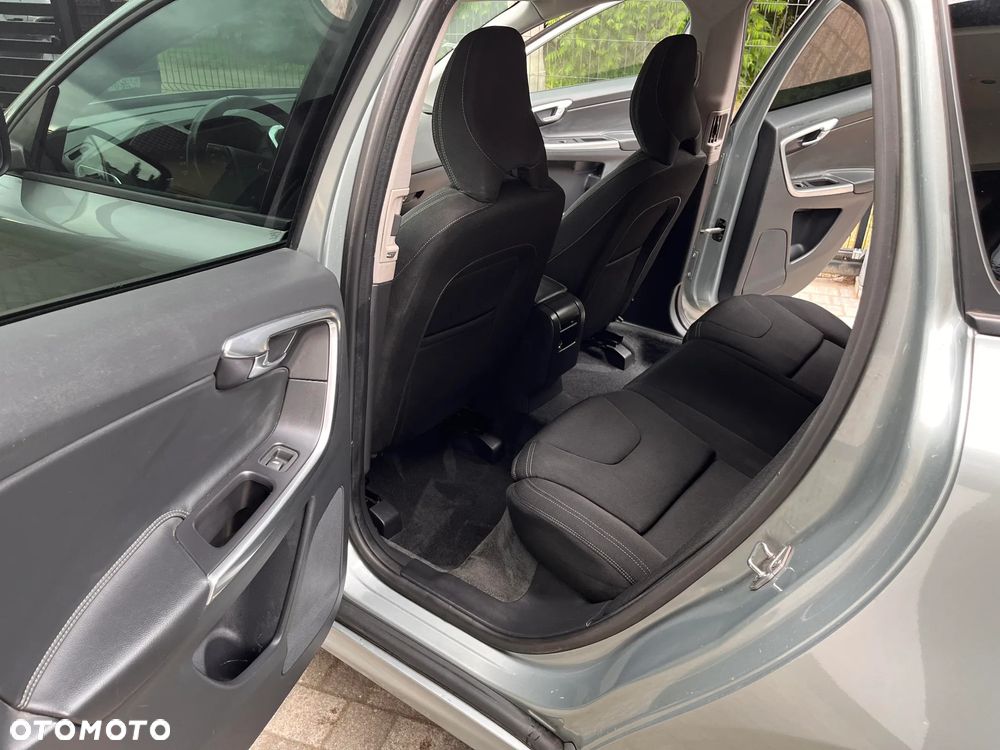Volvo XC 60 D4 Drive-E Momentum - 14
