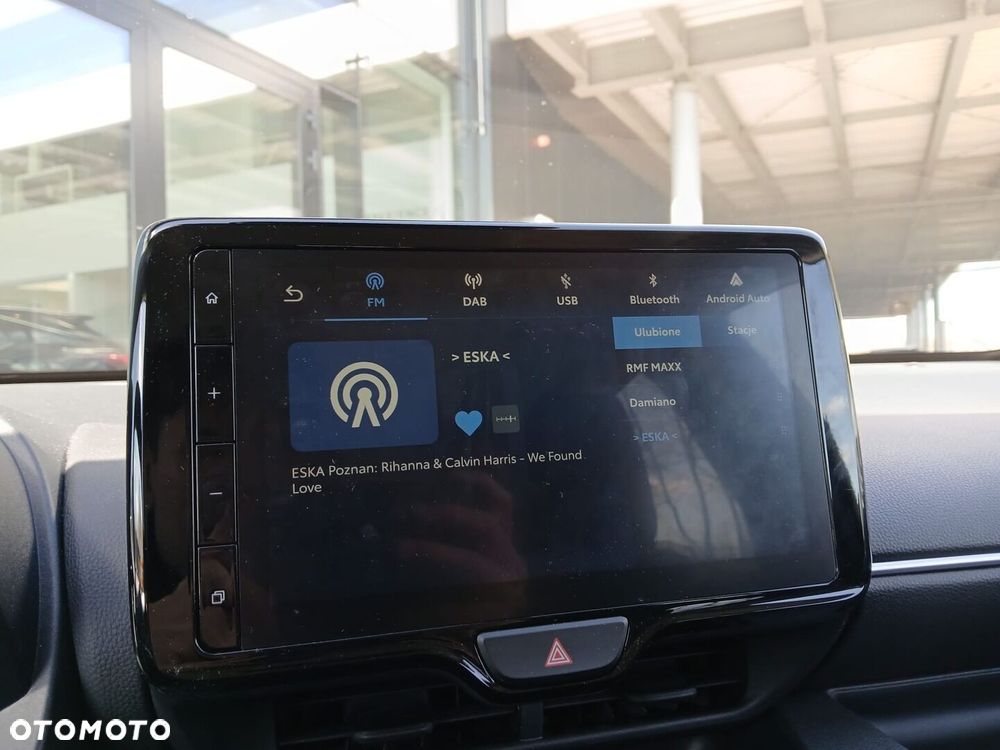 Toyota Yaris Hybrid 1.5 Style - 18