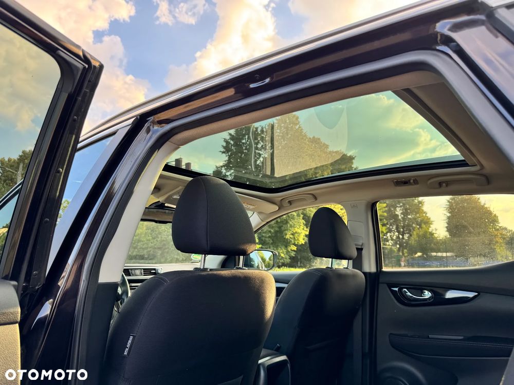 Nissan Qashqai 1.6 DIG-T N-Connecta - 16