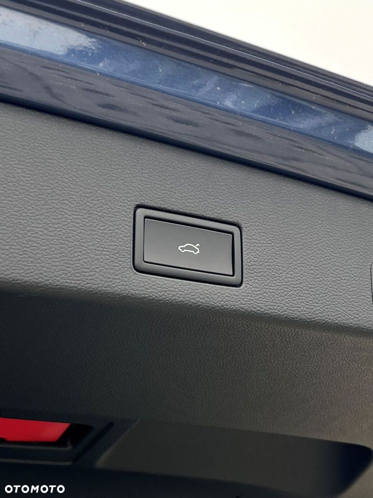 Volkswagen Golf - 12