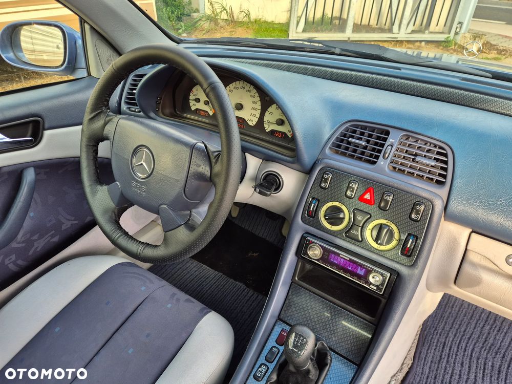 Mercedes-Benz CLK - 7