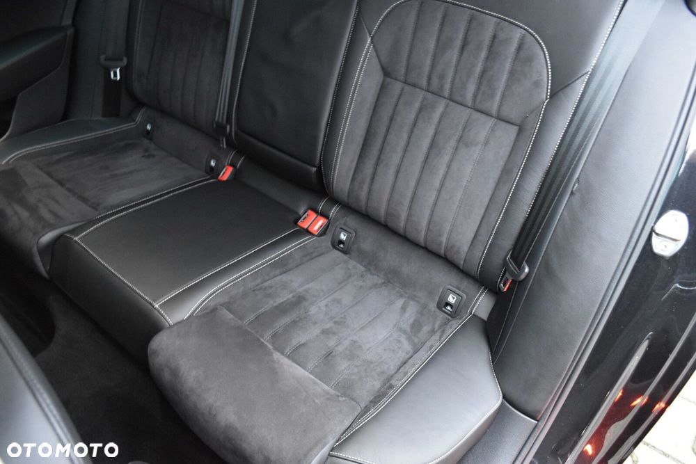 Skoda Superb 2.0 TSI Style DSG - 32