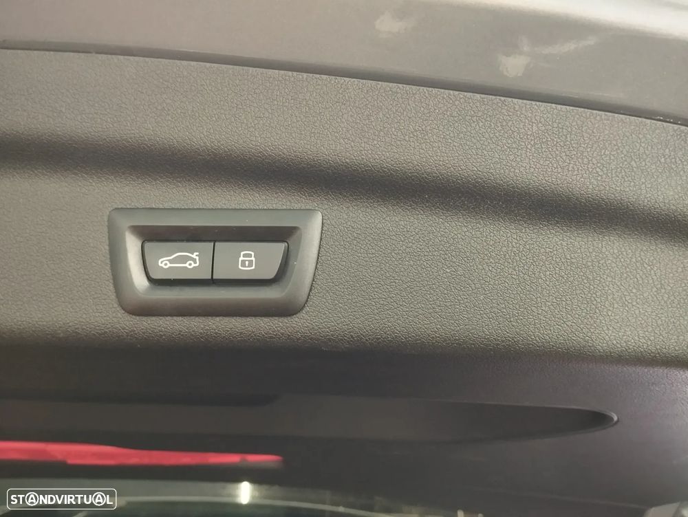 BMW 218 Active Tourer i Auto - 15