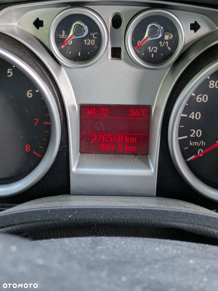 Ford C-MAX - 11