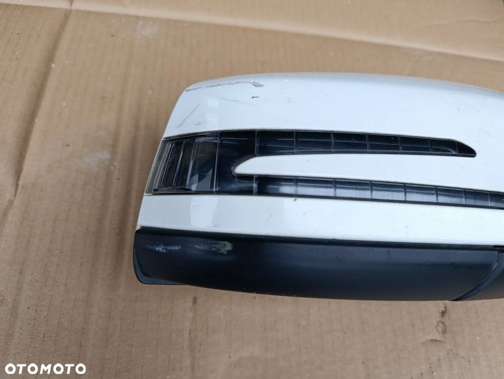 MERCEDES W204 LUSTERKO PRAWE 7 PIN EUROPA - 5