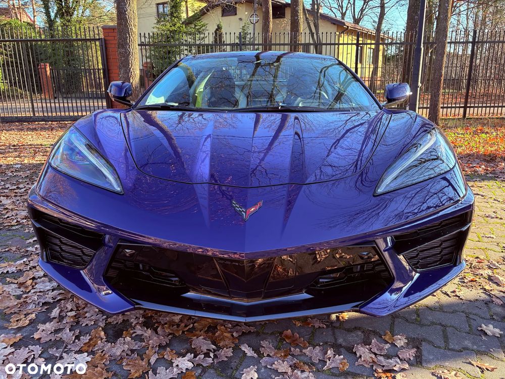 Chevrolet Corvette - 20