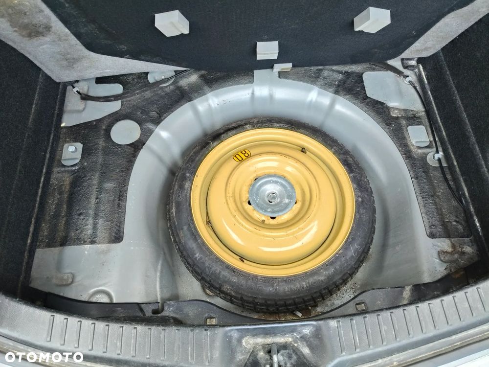 Mazda 3 1.6 Sport Comfort - 25