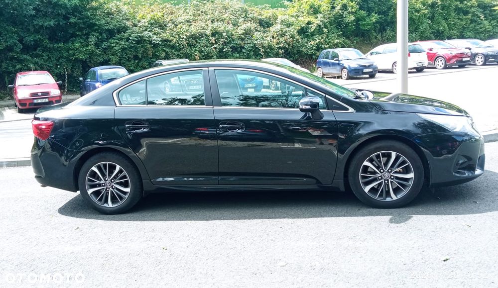 Toyota Avensis - 7