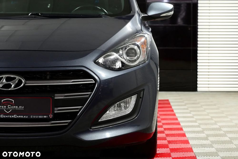 Hyundai i30 blue 1.6 CRDi DCT Passion - 40