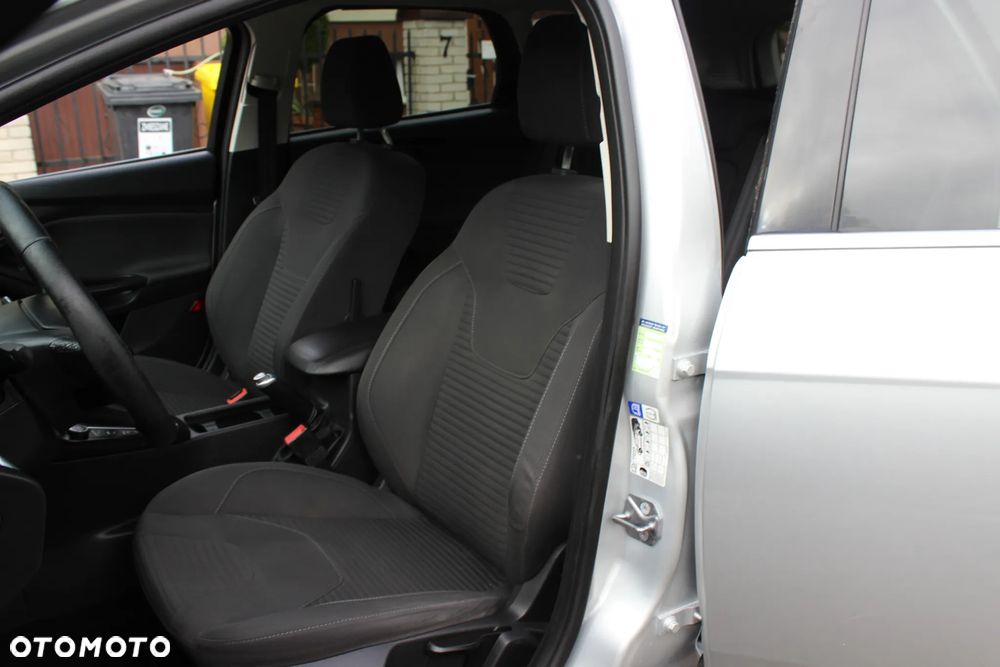 Ford Focus Turnier 1.5 EcoBlue Start-Stopp-System ST-LINE X - 12