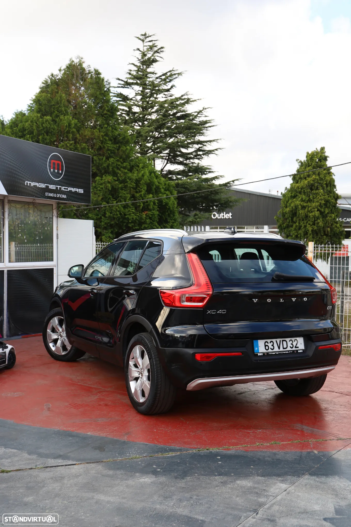 Volvo XC 40 2.0 D3 Momentum Plus - 38