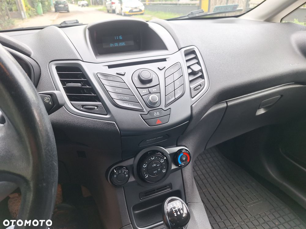 Ford Fiesta - 14
