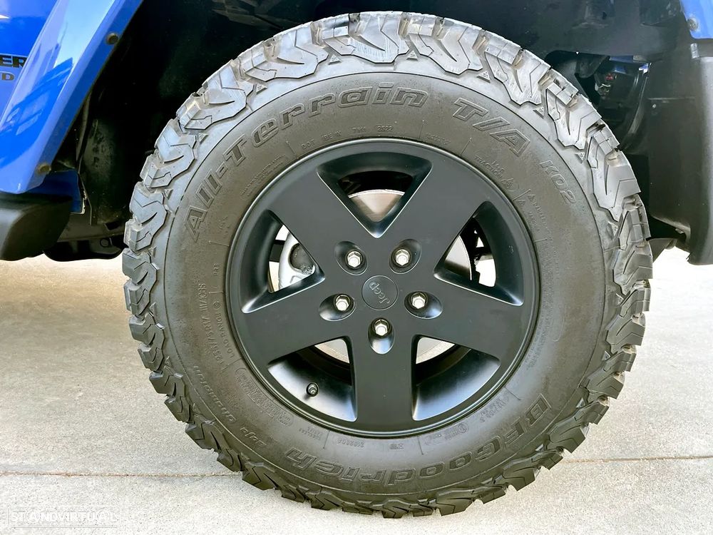 Jeep Wrangler 2.8 CRD ATX Sport - 43
