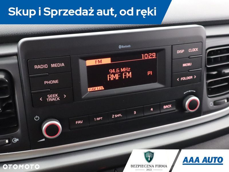 Kia Rio - 15