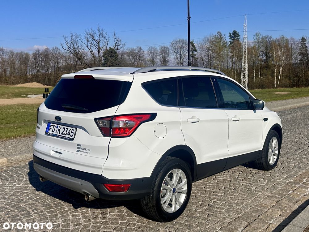 Ford Kuga - 24
