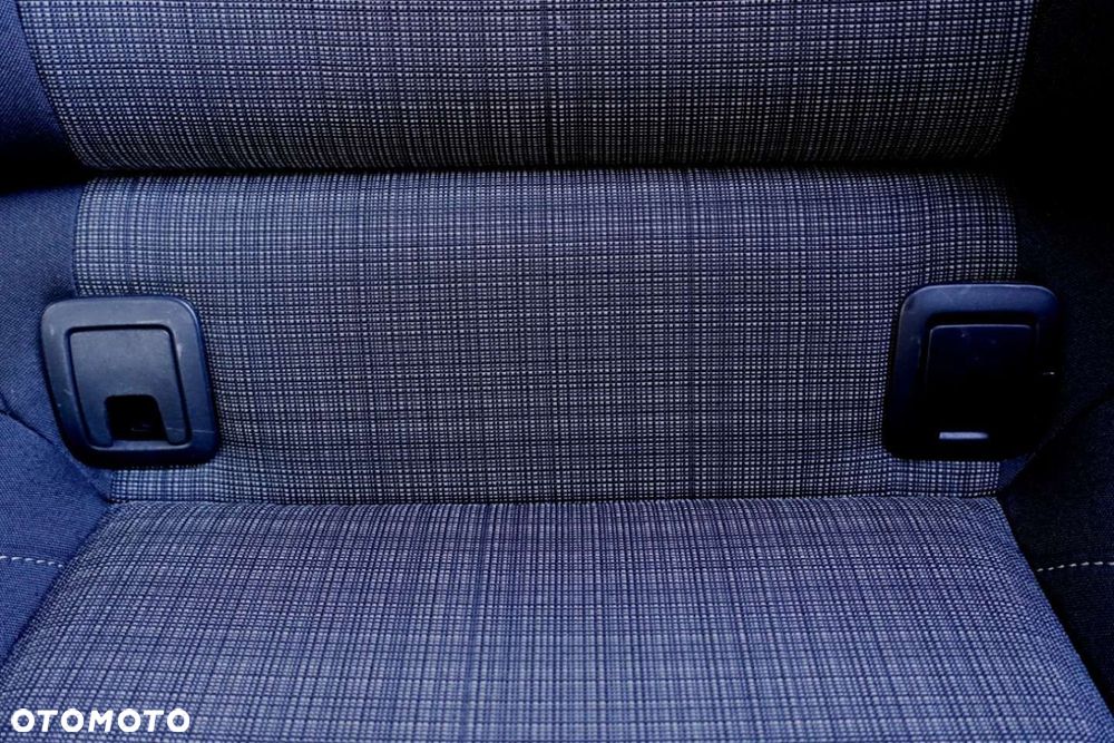 Volkswagen Passat - 14