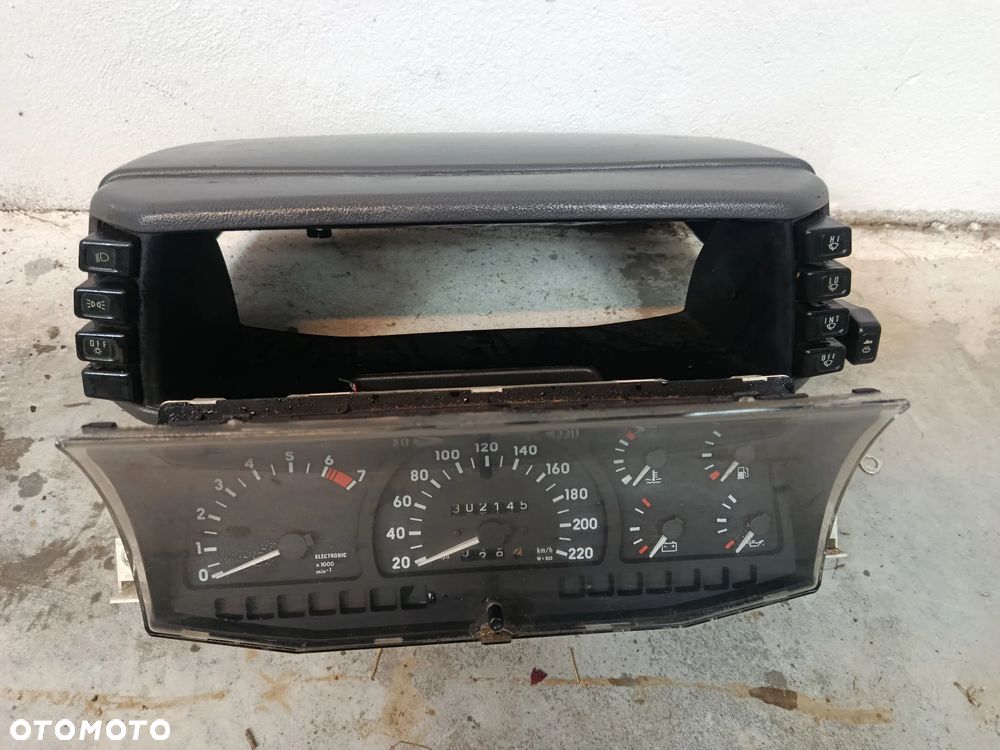 Licznik zegary opel frontera A benzyna 2.0