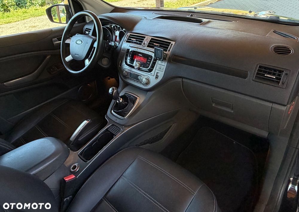 Ford Kuga 2.0 TDCi 4x4 Titanium - 12