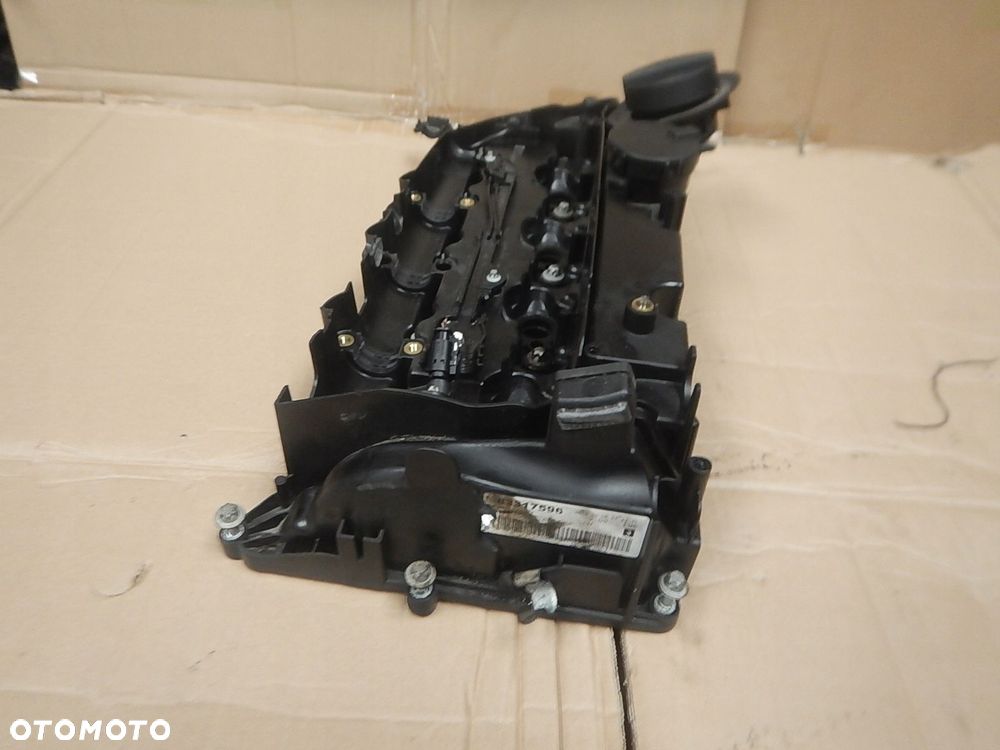pokrywa zaworow bmw e90 2.0d n47 797613 - 3
