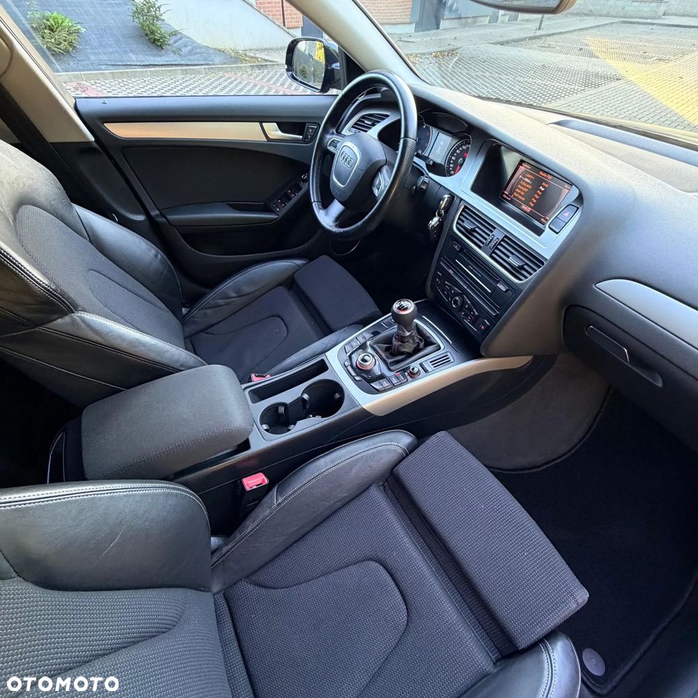 Audi A4 Avant 2.0 TDI DPF S line Sportpaket - 11