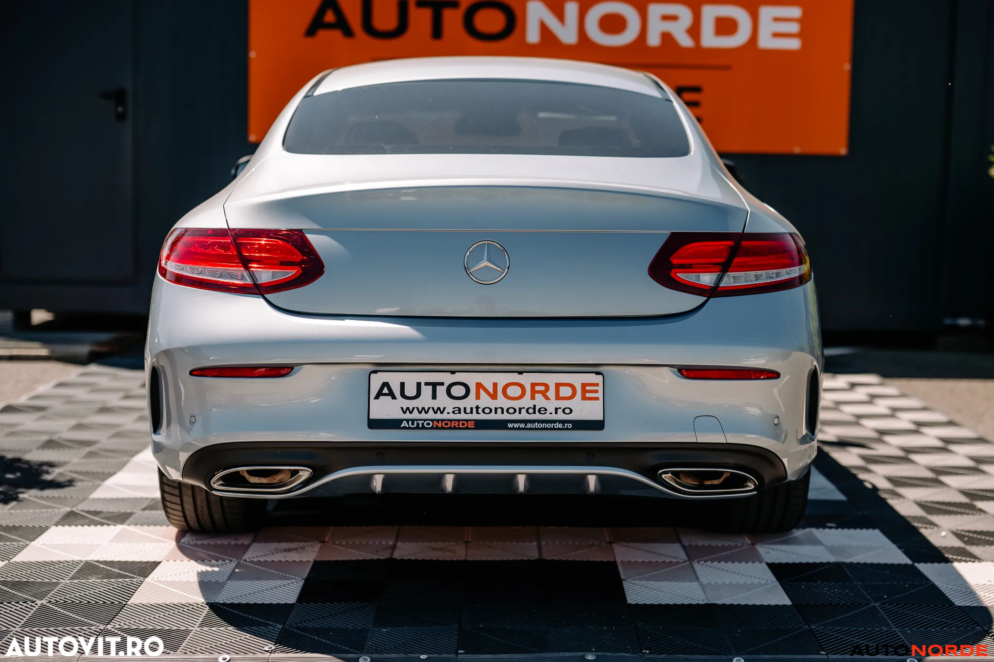Mercedes-Benz C 250 Coupe 7G-TRONIC AMG Line - 6