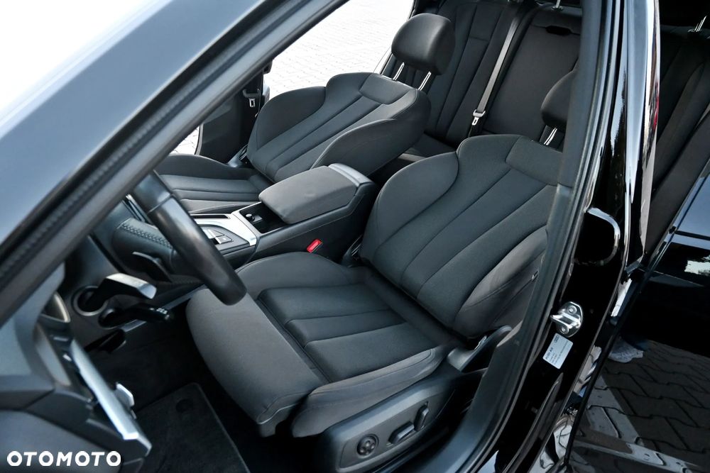 Audi A4 Avant 2.0 TDI ultra S tronic sport - 29
