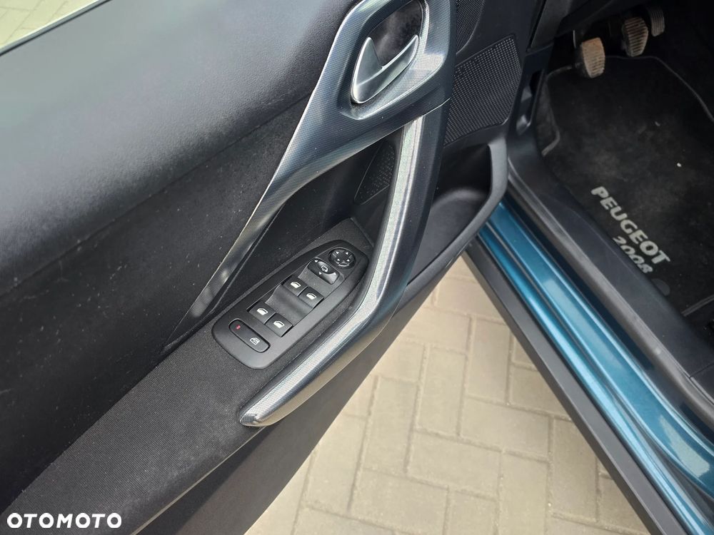 Peugeot 2008 - 24