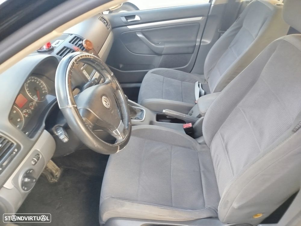 VW Golf Variant - 5