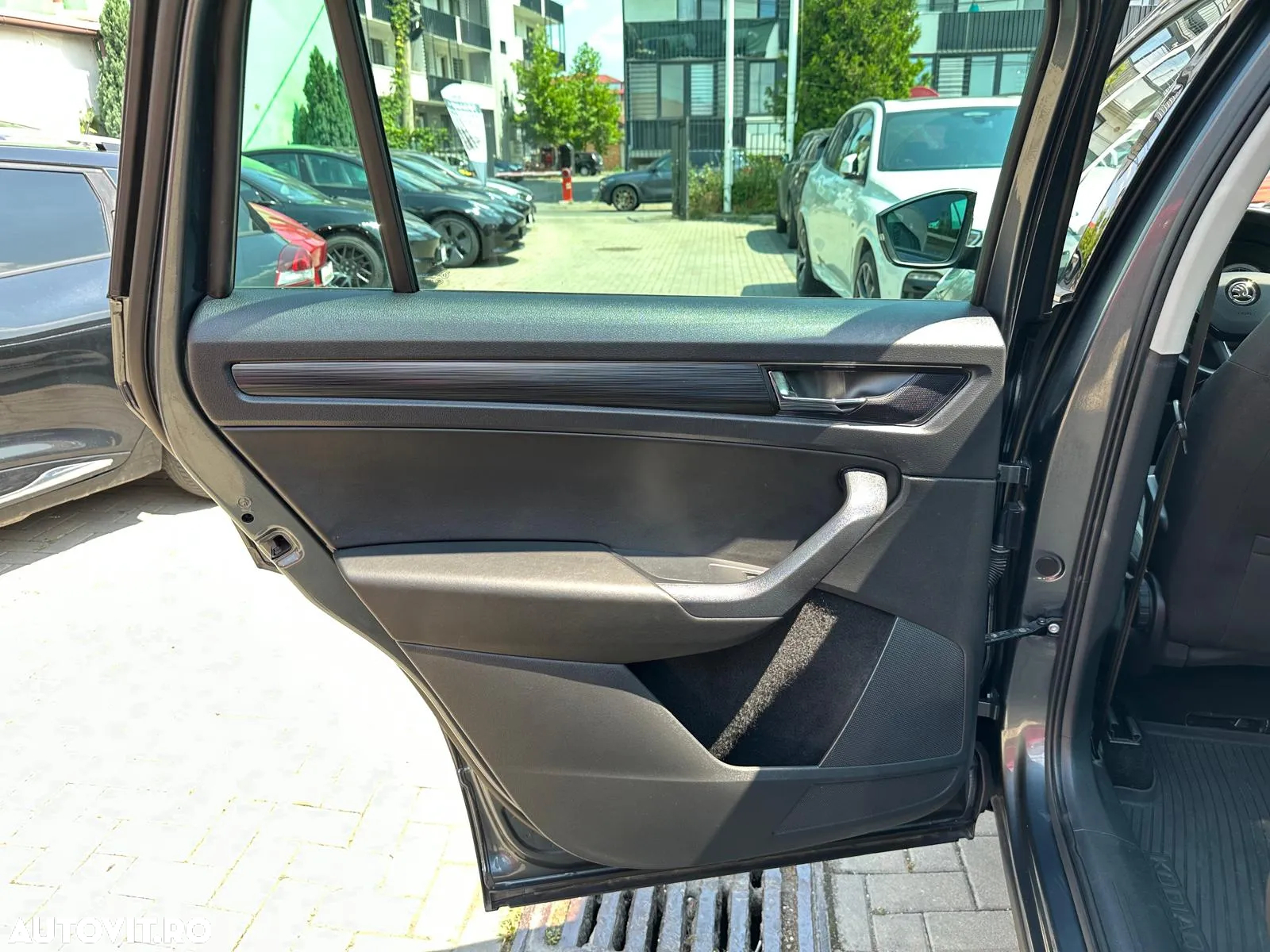 Skoda Kodiaq 2.0 TDI 4X4 DSG Ambition - 9