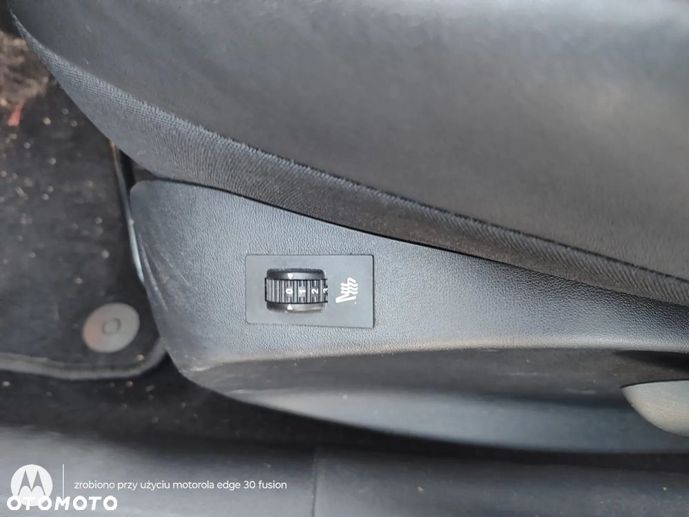 Peugeot 2008 BlueHDi FAP 120 STOP & START Allure - 16