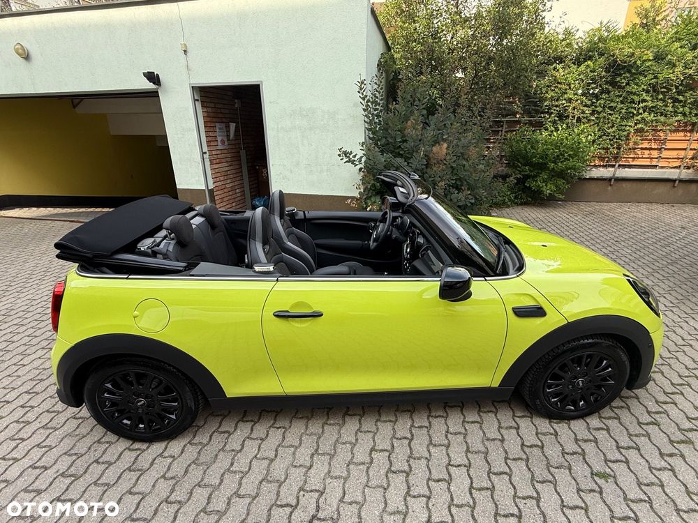 MINI Cooper John Works Trim - 1