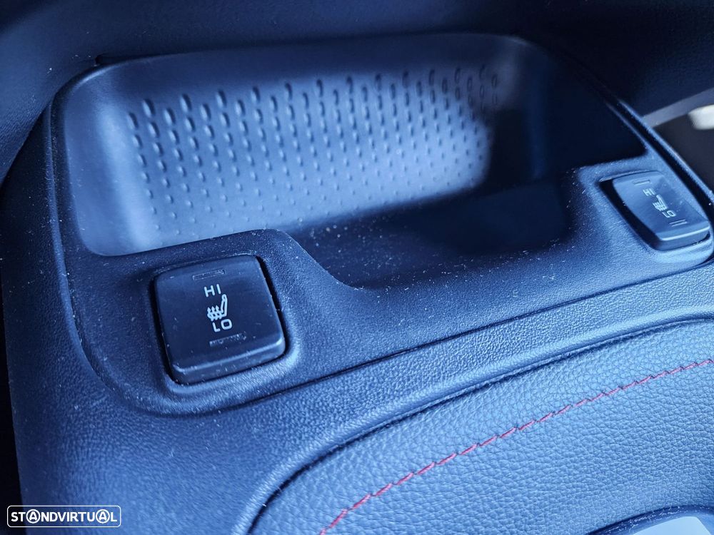 Toyota Corolla 1.8 Hybrid Exclusive - 41