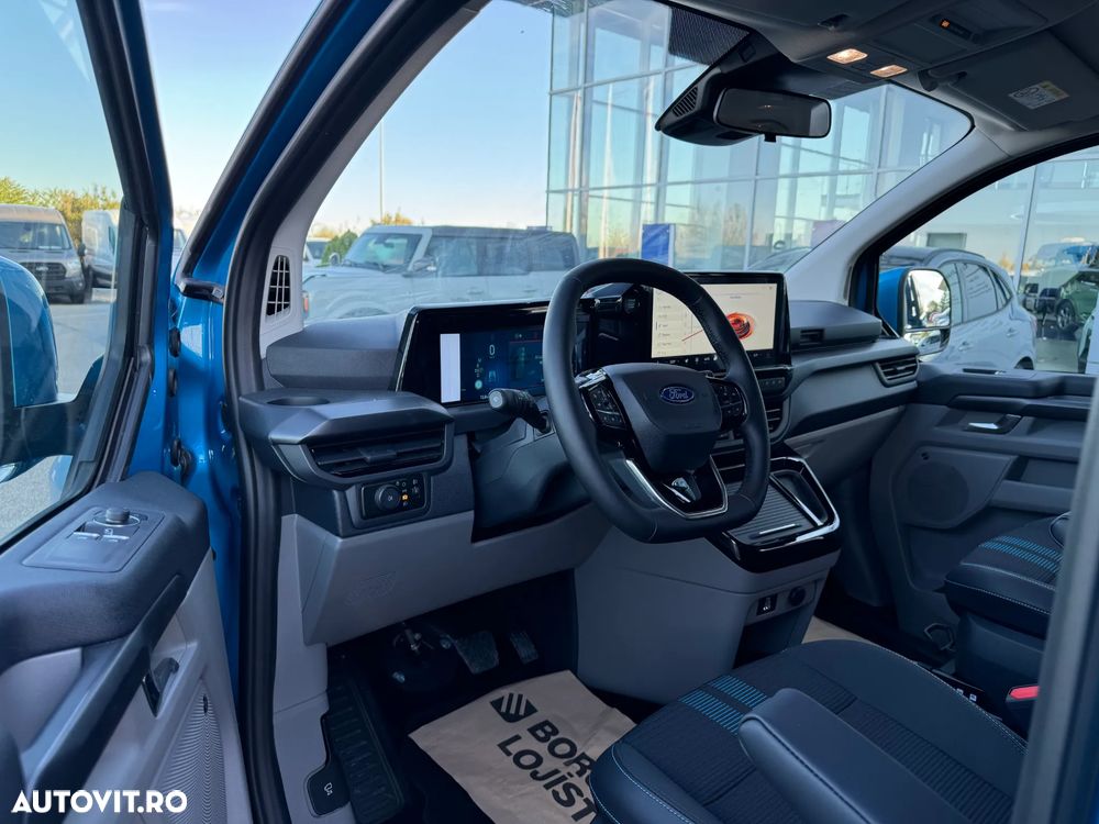 Ford Tourneo Custom Bus 320L 2.0 EcoBlue 170 CP 8AT L2H1 AWD Sport - 17